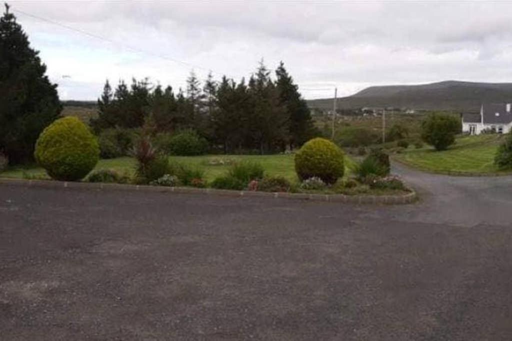 Lui Na Greine Apartment Gweedore Bagian luar foto